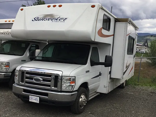 Mid sized motorhome