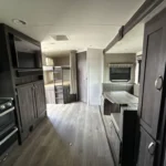2020 2402BH Trailer dinette and bunks
